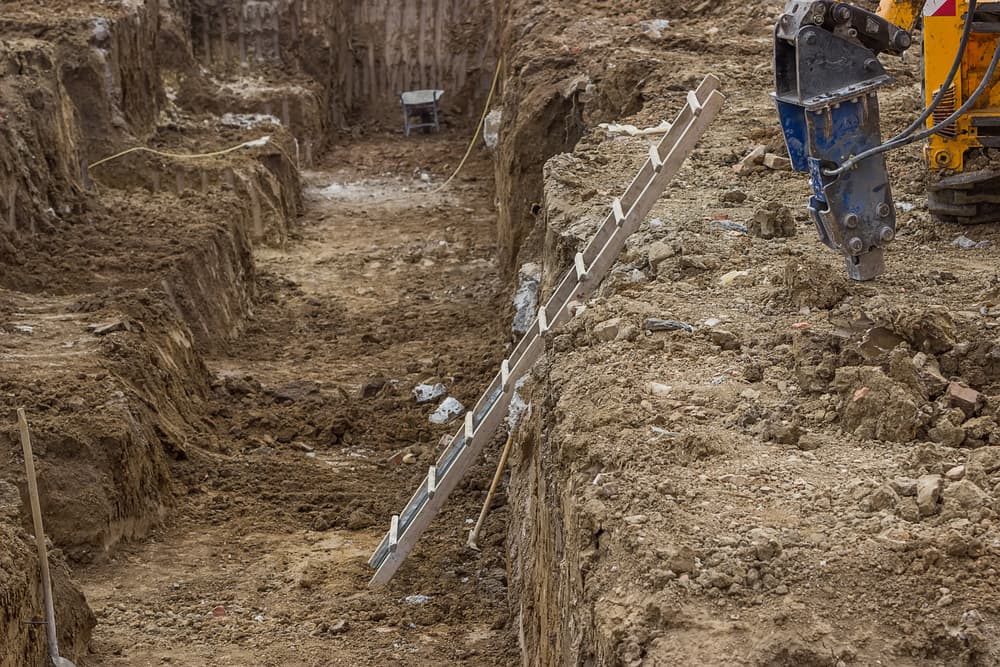correct safe trench sloping on a construction site